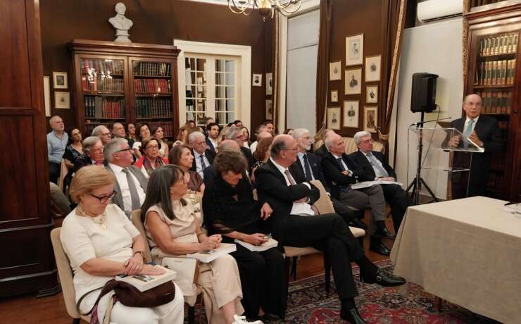 “Os Bragançãos”: Presidente da APG apresentou nova edição da sua obra premiada